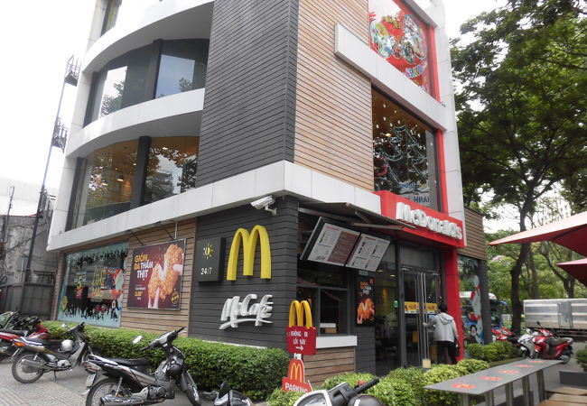 マクドナルド (2号店)