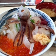 活きいか踊り丼は衝撃的でした！