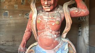 運慶作と伝えられている