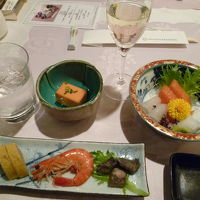 夕食のコース料理