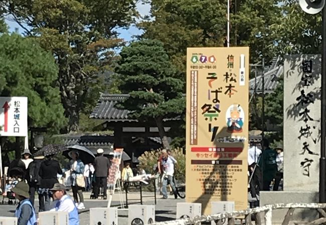 いろいろな地域の蕎麦が楽しめます。