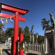 信州駒ヶ根（光前寺）から助けに来た悉平太郎（早太郎）