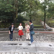 関子嶺温泉の一般の公園ですが、「関子嶺之恋」の歌詞と楽譜が刻まれていました。