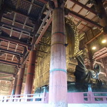 大仏の裏側です