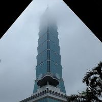 東側の玄関からは台北101がバッチリ。大晦日には…、