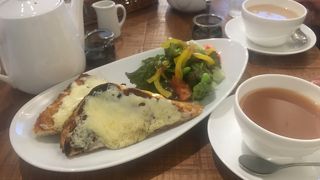 ケーキ屋併設のカフェ