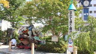 懐かしさを感じる商店街