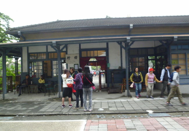 竹田驛園は竹田駅の隣にあり、ノスタルジック木造の旧竹田駅が、昔のまま残されています