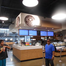 ザコーヒービーン＆ティーリーフフードランドファームス店