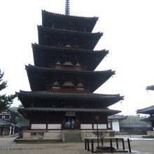 迫力ある五重塔