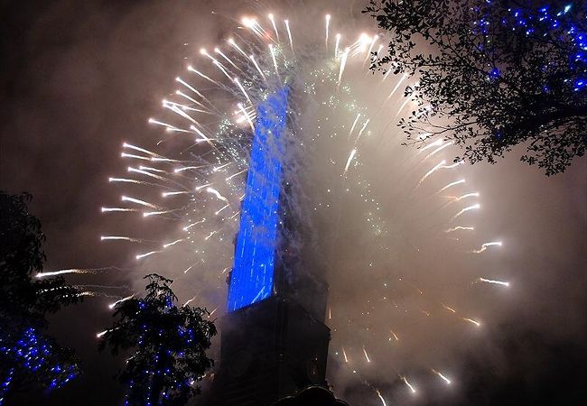 台北で年越しするなら、台北101のカウントダウン花火をお忘れなく