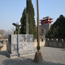 項羽と劉邦の会談した場所。今は砦か見張り台の様になってます。