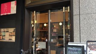 オシャレなカフェ