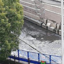 もう桜木町駅側は、洗浄も完了