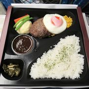 ちょっと贅沢な肉系弁当