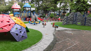 子供の遊び場もあります