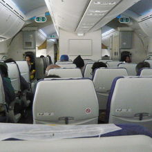 スクート航空の内部の離陸前の様子です。ほぼ定刻での出発です。