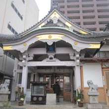 三宝大荒神殿の様子