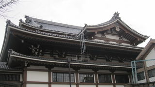 北側から望む姿も案外素晴らしかったです