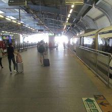 マッカサン駅 (ARL)