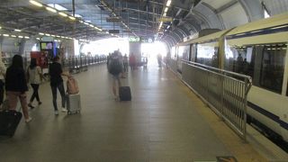 新年のマッカサン駅 (ARL)