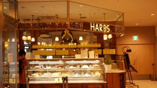 大人気のカフェ