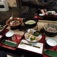 囲炉裏で薬膳料理（夕食）