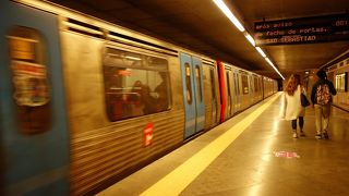 交通カードを買ってチャージしておくと便利