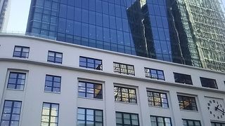 建物の風情も大変歴史を感じさせる