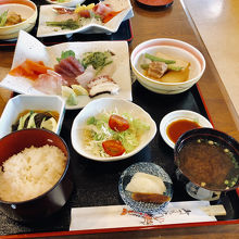 お刺身定食　2160円