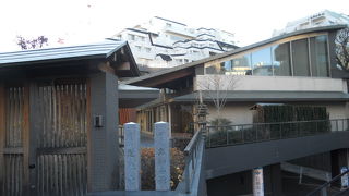 「泉岳寺」の近くにある浄土宗寺院