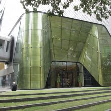 セントラル エンバシー