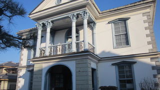 立派な外観に圧倒されました