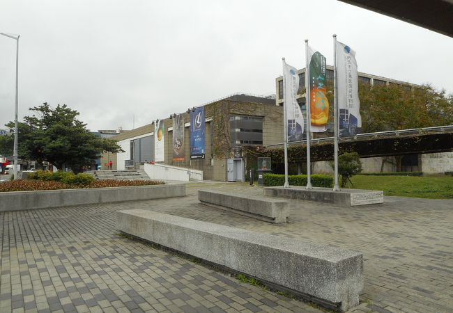 陶器や陶芸に関心のある人にはかなり面白い