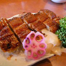 鰻の箱寿司ハーフ