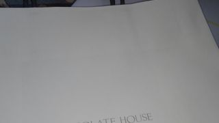 お供え品は地味な紙袋【モンロワール】チョコレートのお店