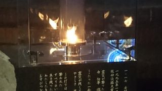 神戸ルミナリエのときは多くの人が撮影します。