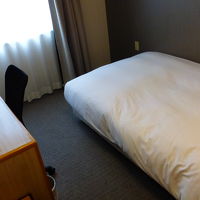 シングルルーム（１３．４平米）。旧東急インスタイルの内装。