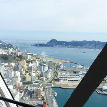 海峡ゆめタワーから見た、関門海峡