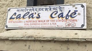 旧市街のカフェ