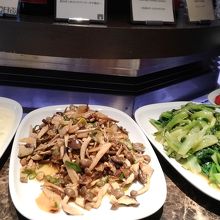 サラダブッフェ