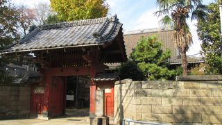 重々しい立派な本堂でした。