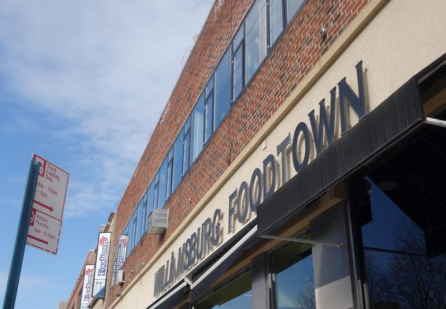 ブルックリンやクイーンズなどで良く見かけるスーパーマーケット