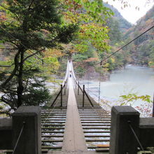 定員は15名程、混雑時は一方通行になります