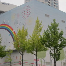 勿論、地上のモダンアートもお見逃しなく！