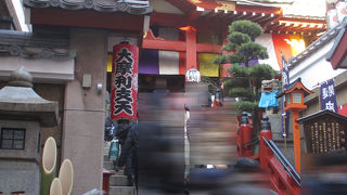 お正月はお参りされている人が多かったです。