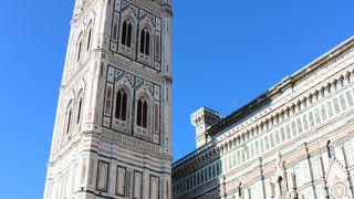 414段の階段を登れば