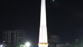 夜はライトアップされて、ちょっと幻想的