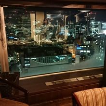 窓からの夜景
