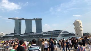 景色は綺麗ですが混みすぎ・暑すぎで疲れました…